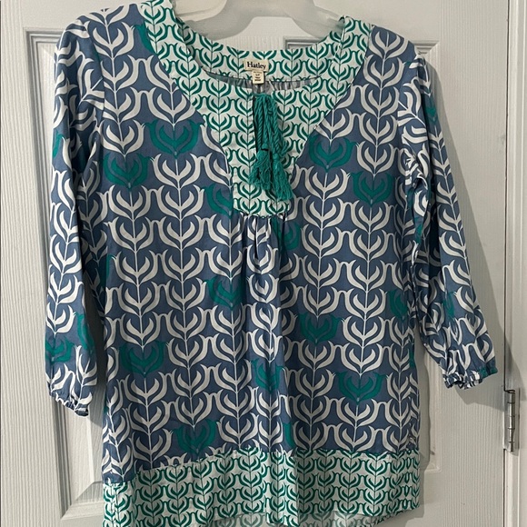 Hatley Teal and White Floral Women's Blouse - Picture 1 of 4